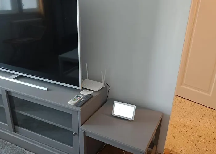 Riviera Park Retreat *